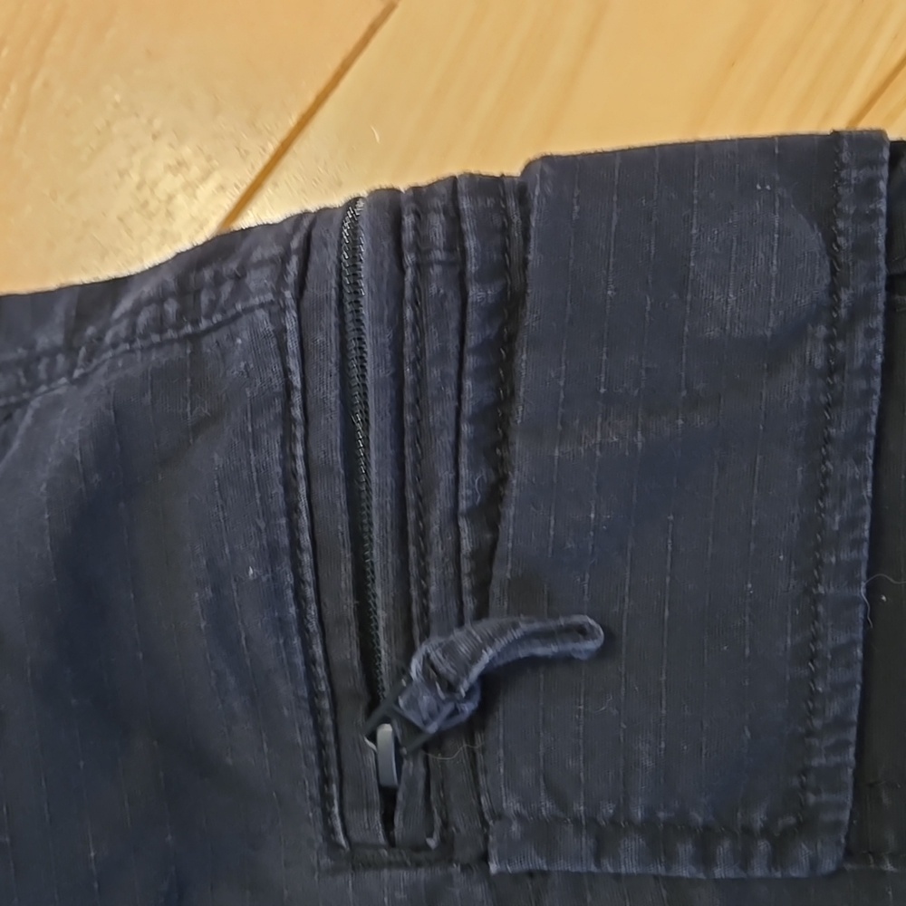 Men's Black Cargo Shorts - Picture 2 of 4